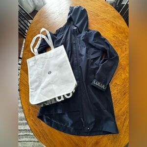 lululemon athletica Women's Rain Coat